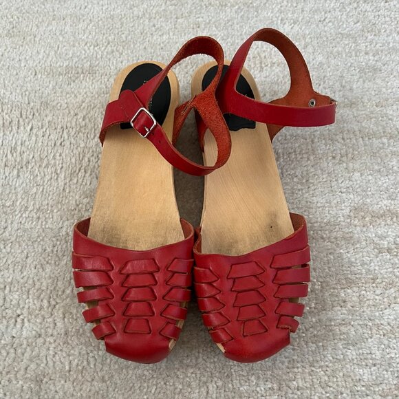 Swedish Hasbeens Red Strappy Clogs Sandals Shoes 40 - Picture 2 of 11
